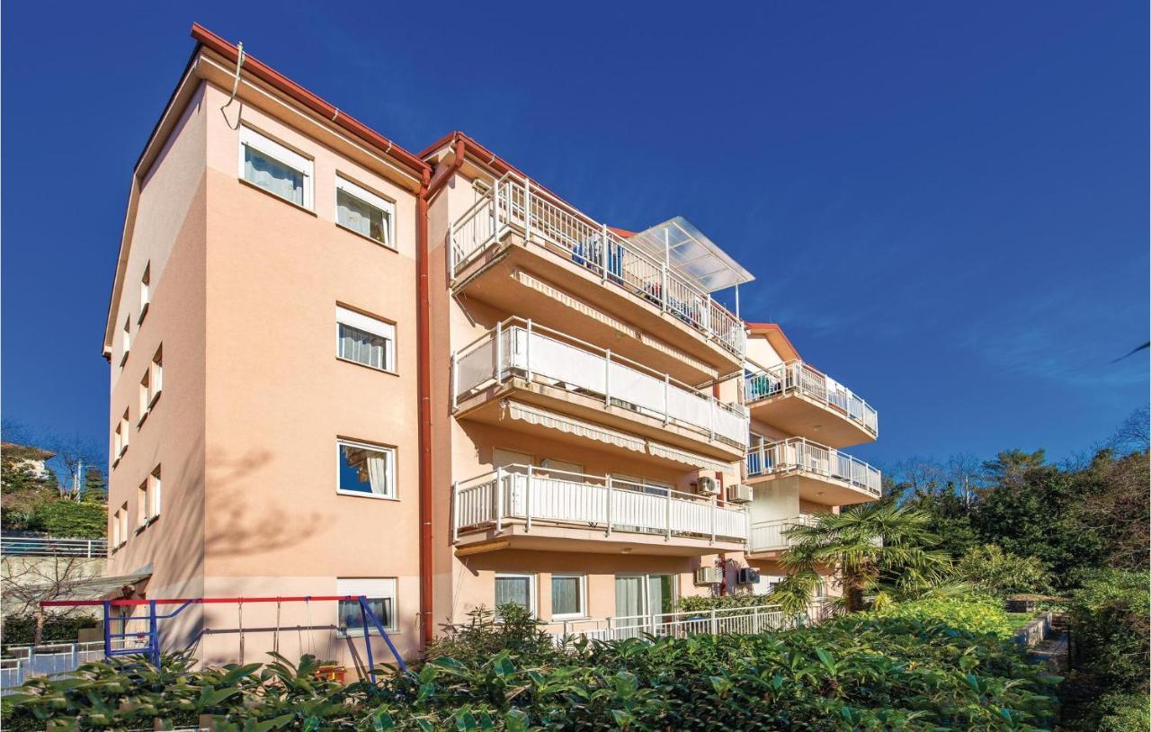 1 Bedroom Amazing Apartment In Rijeka Extérieur photo