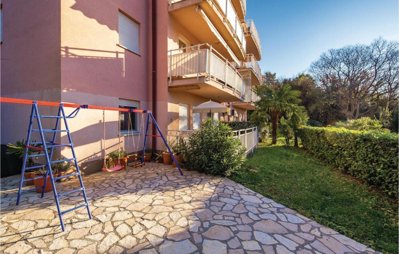 1 Bedroom Amazing Apartment In Rijeka Extérieur photo