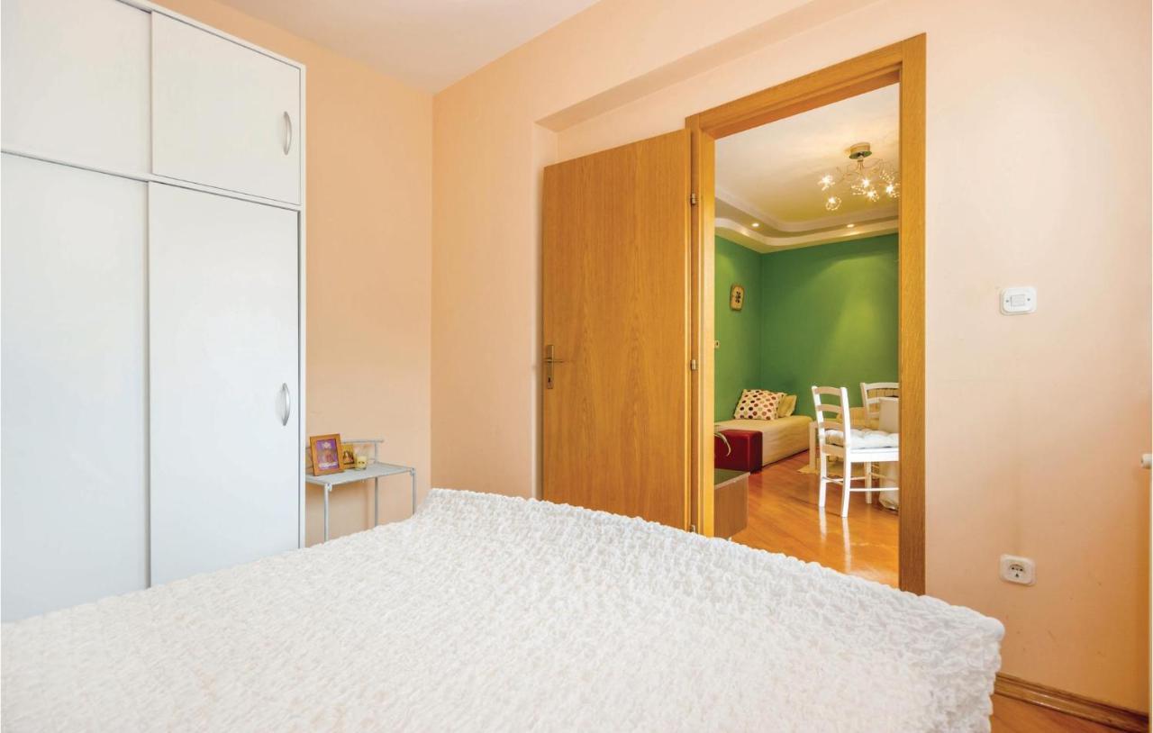 1 Bedroom Amazing Apartment In Rijeka Extérieur photo