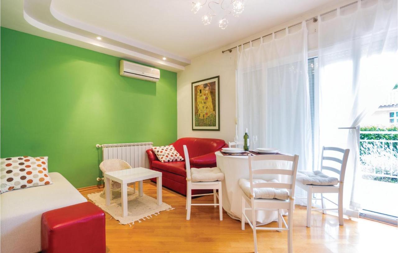 1 Bedroom Amazing Apartment In Rijeka Extérieur photo
